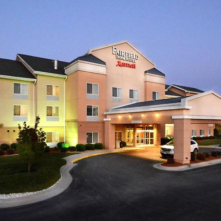 Fairfield Inn & Suites Wytheville Exterior photo