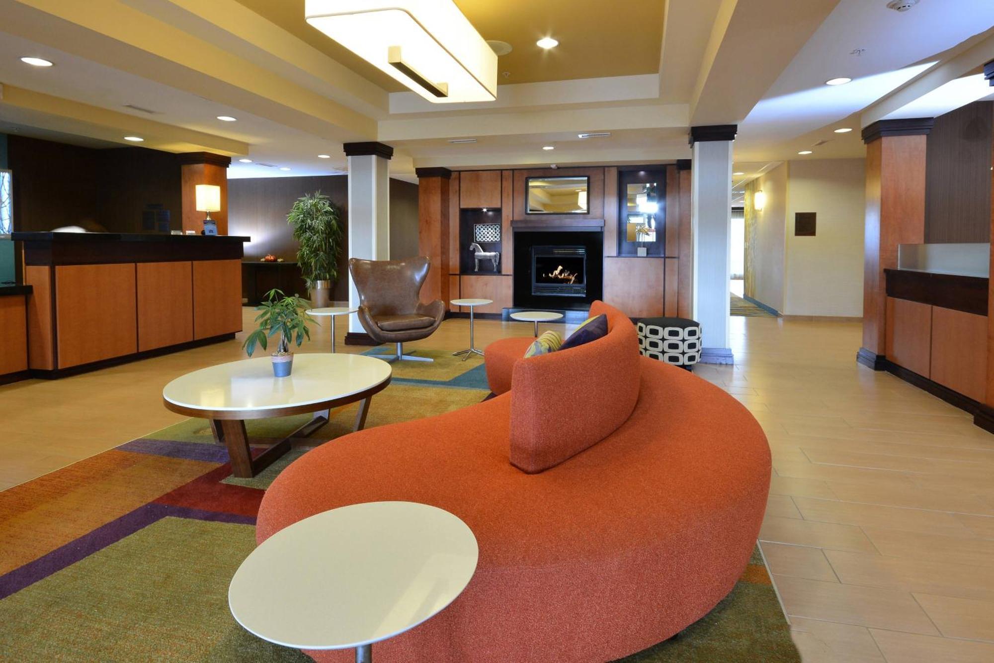 Fairfield Inn & Suites Wytheville Exterior photo
